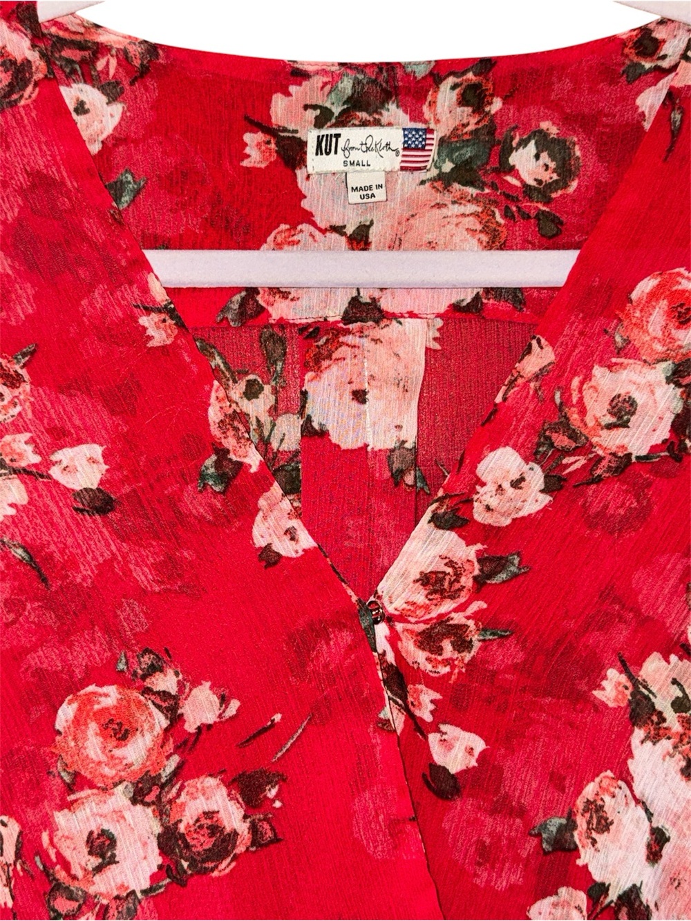 Kut from the Kloth Red Floral Jenalee Surplice Blouse Size Small - Picture 2 of 5
